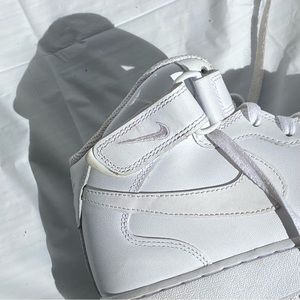 Nike high top AF1’s white